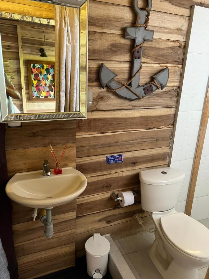 Palm Beach Hostal Guachaca エクステリア 写真